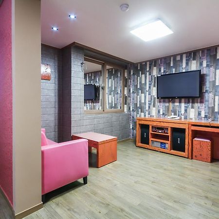 Hotel Lie Geoje Εξωτερικό φωτογραφία