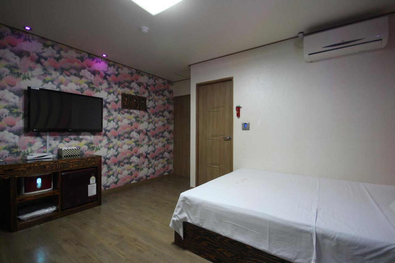 Hotel Lie Geoje Εξωτερικό φωτογραφία