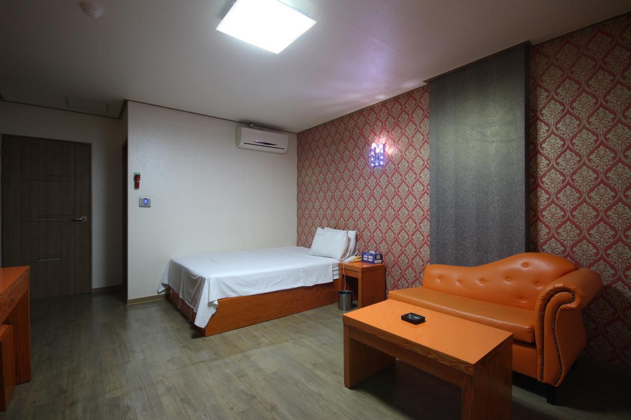 Hotel Lie Geoje Εξωτερικό φωτογραφία
