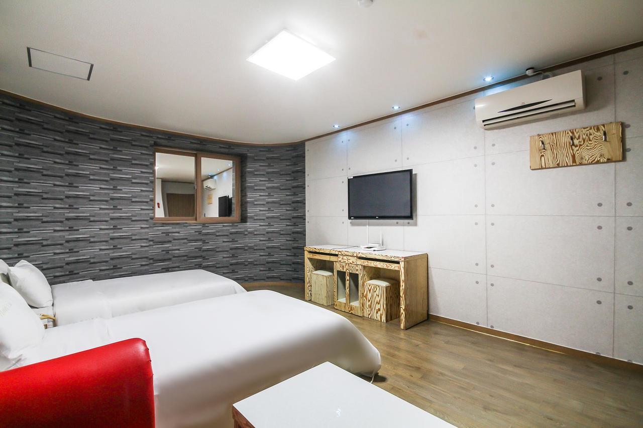 Hotel Lie Geoje Εξωτερικό φωτογραφία