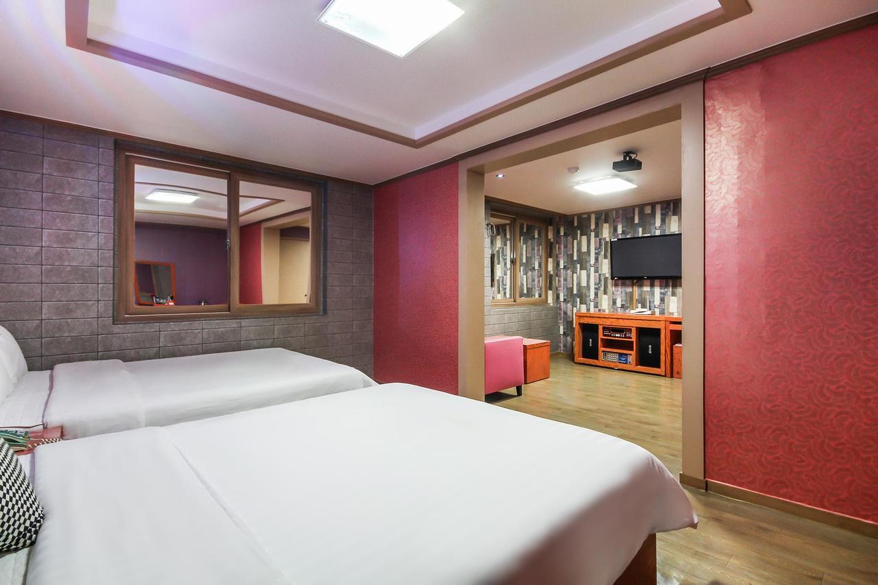 Hotel Lie Geoje Εξωτερικό φωτογραφία